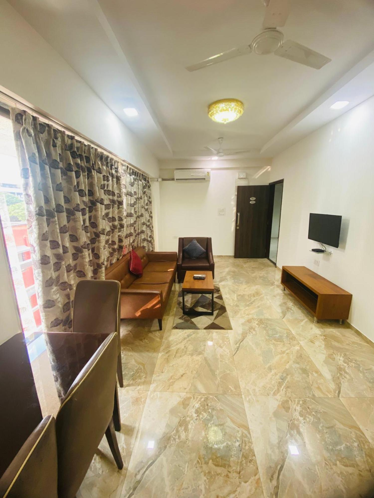 Mumbai House Luxury Apartments Santacruz East, Mumbai Dış mekan fotoğraf