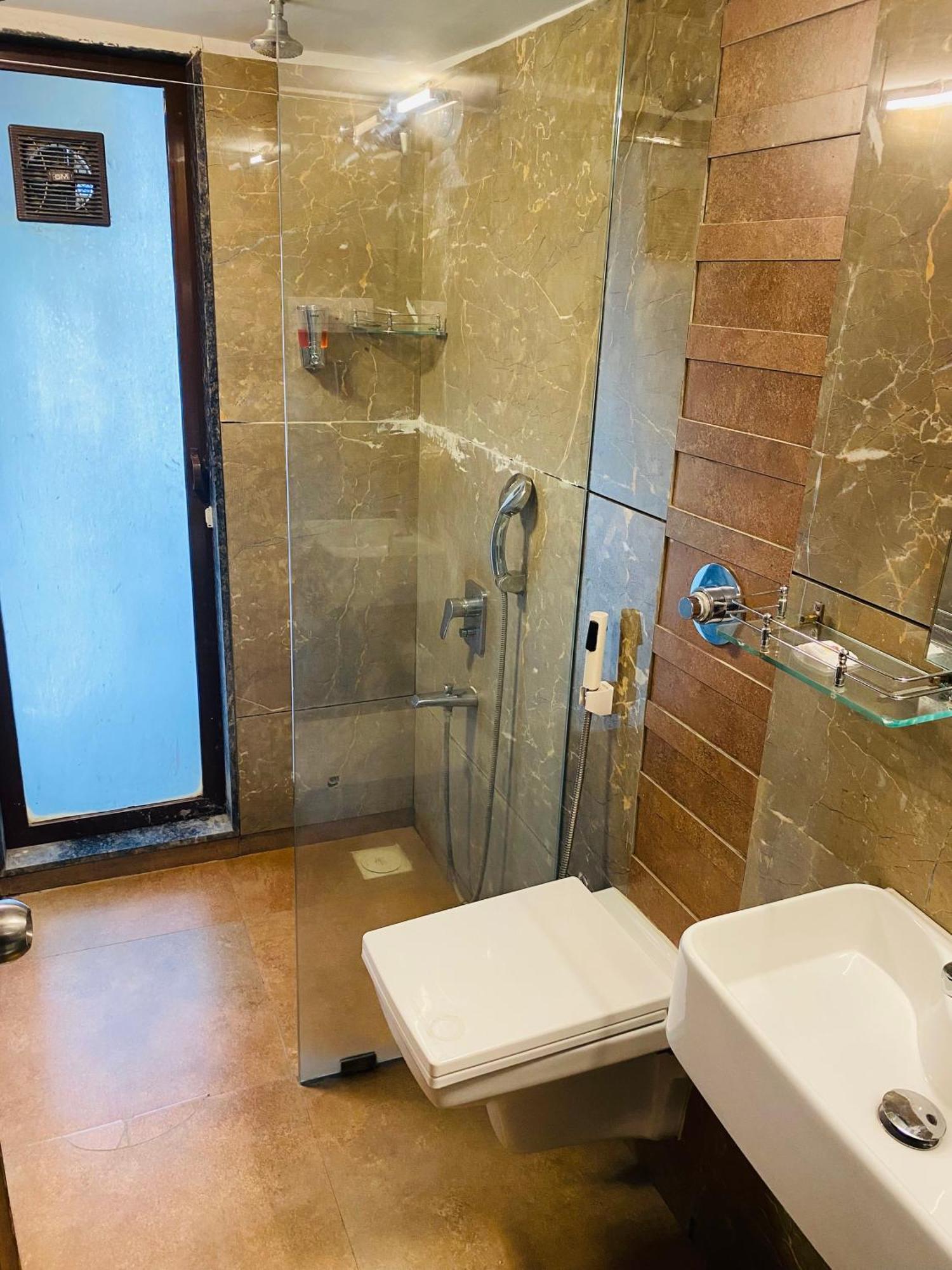 Mumbai House Luxury Apartments Santacruz East, Mumbai Dış mekan fotoğraf