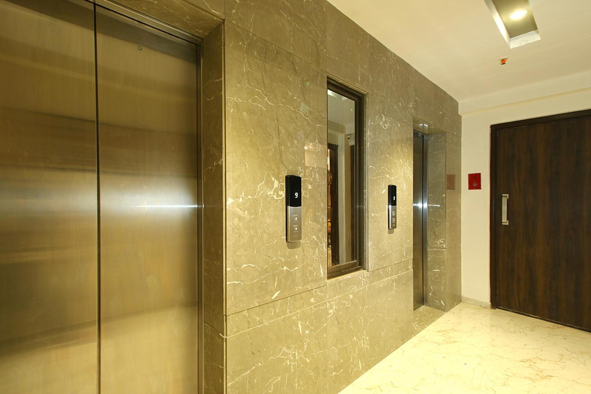 Mumbai House Luxury Apartments Santacruz East, Mumbai Dış mekan fotoğraf