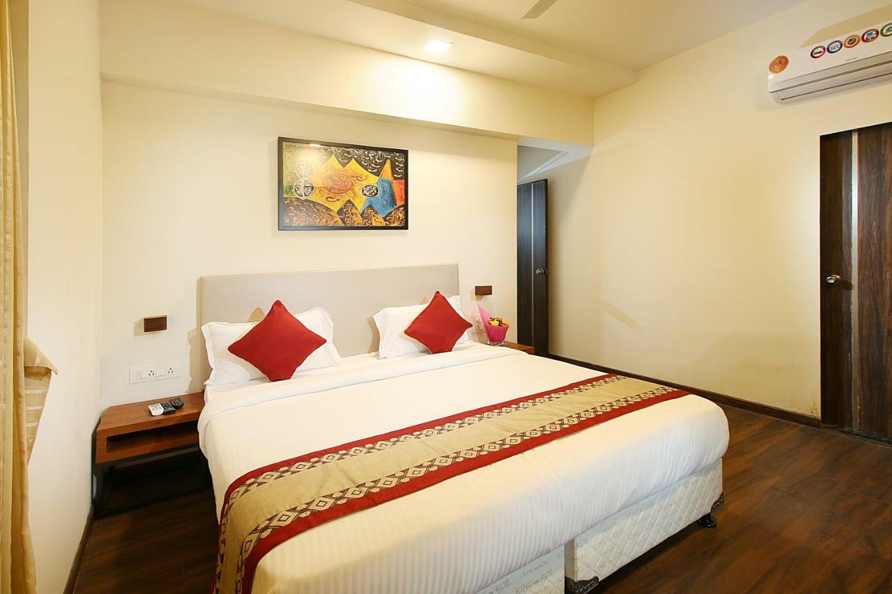 Mumbai House Luxury Apartments Santacruz East, Mumbai Dış mekan fotoğraf