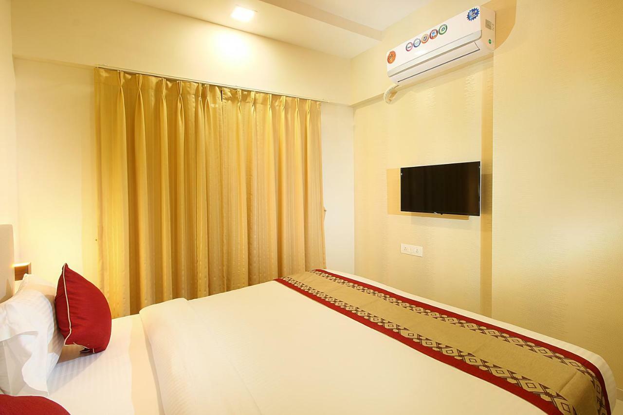 Mumbai House Luxury Apartments Santacruz East, Mumbai Dış mekan fotoğraf