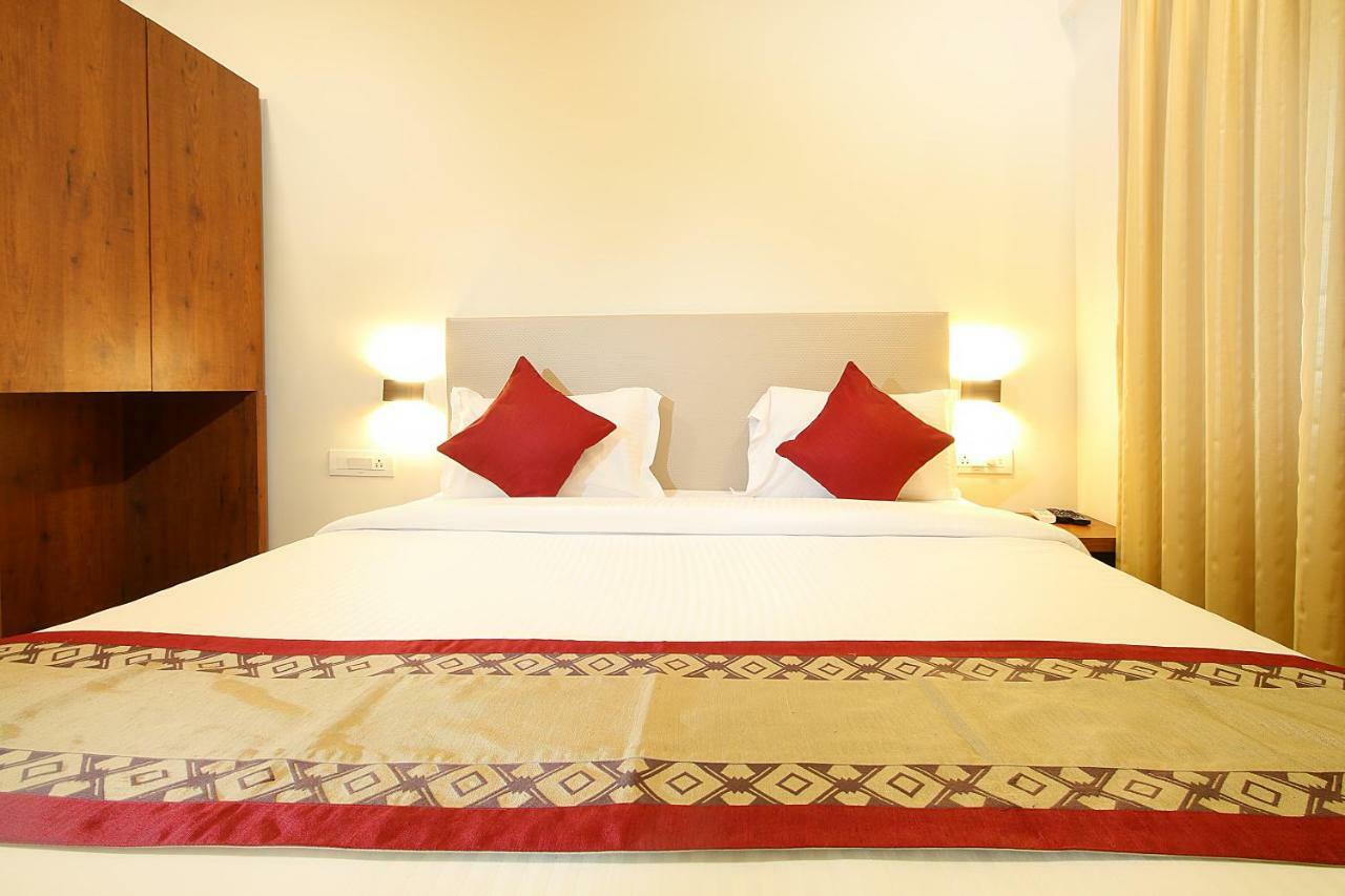 Mumbai House Luxury Apartments Santacruz East, Mumbai Dış mekan fotoğraf